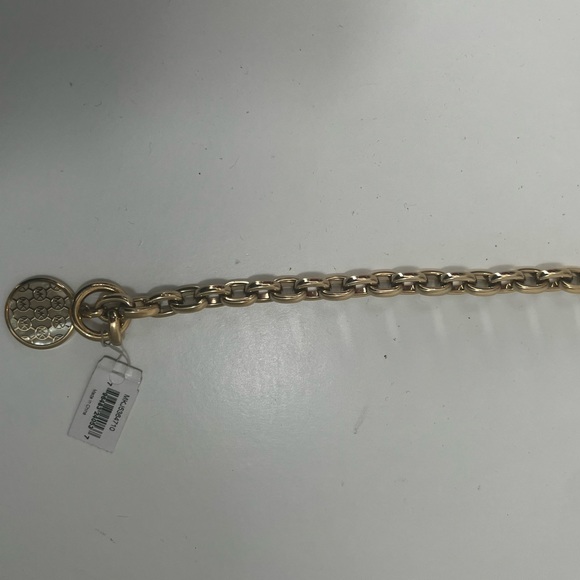 Michael Kors Women’s link bracelet - Picture 2 of 8